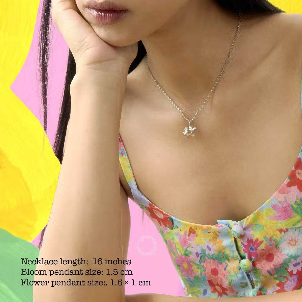 Flower Pendant Necklace