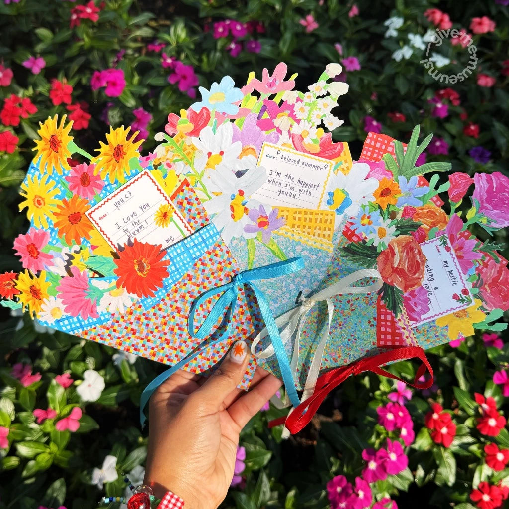 DIE-CUT BOUQUET CARD